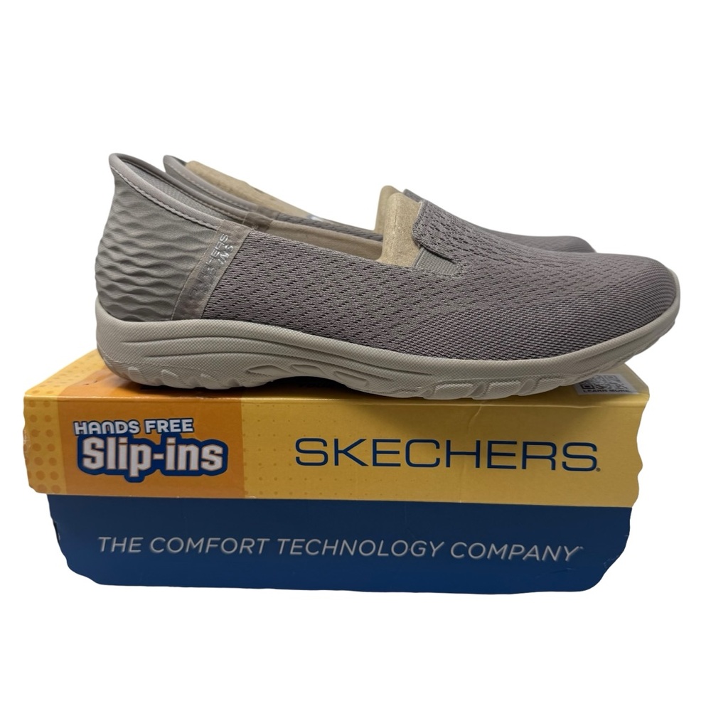 Skechers Womens Reggae Fest 2.0-Guiding Light taupe Casual Flats Size 10 Medium